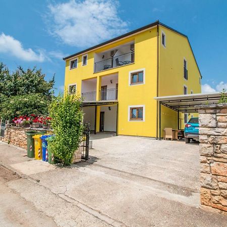 Nice Place Rovinj Exterior photo