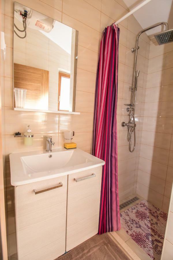 Nice Place Rovinj Exterior photo