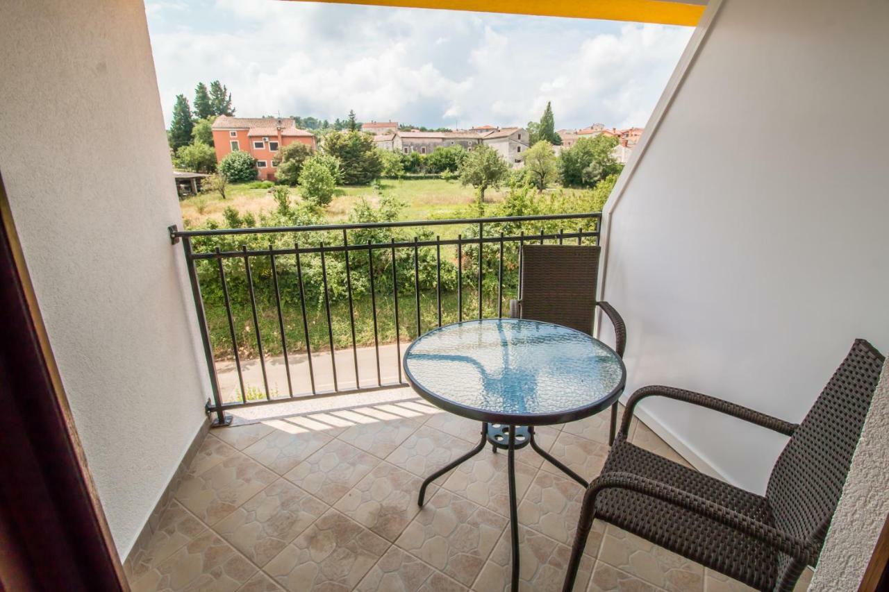 Nice Place Rovinj Exterior photo
