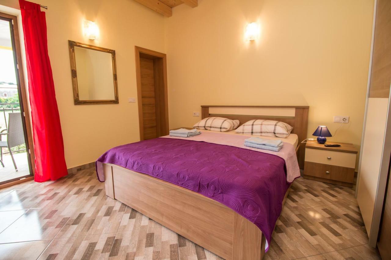 Nice Place Rovinj Exterior photo