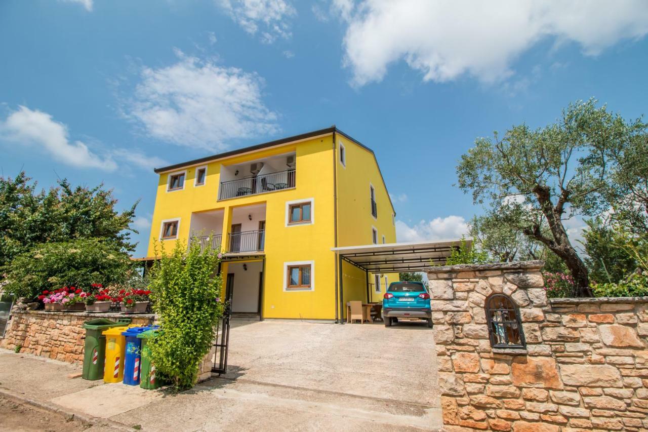 Nice Place Rovinj Exterior photo