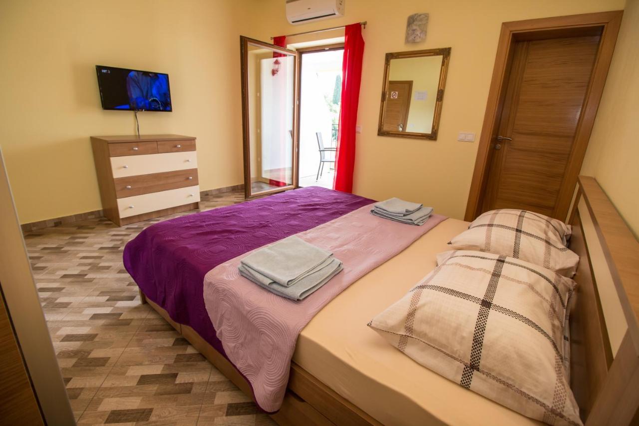 Nice Place Rovinj Exterior photo