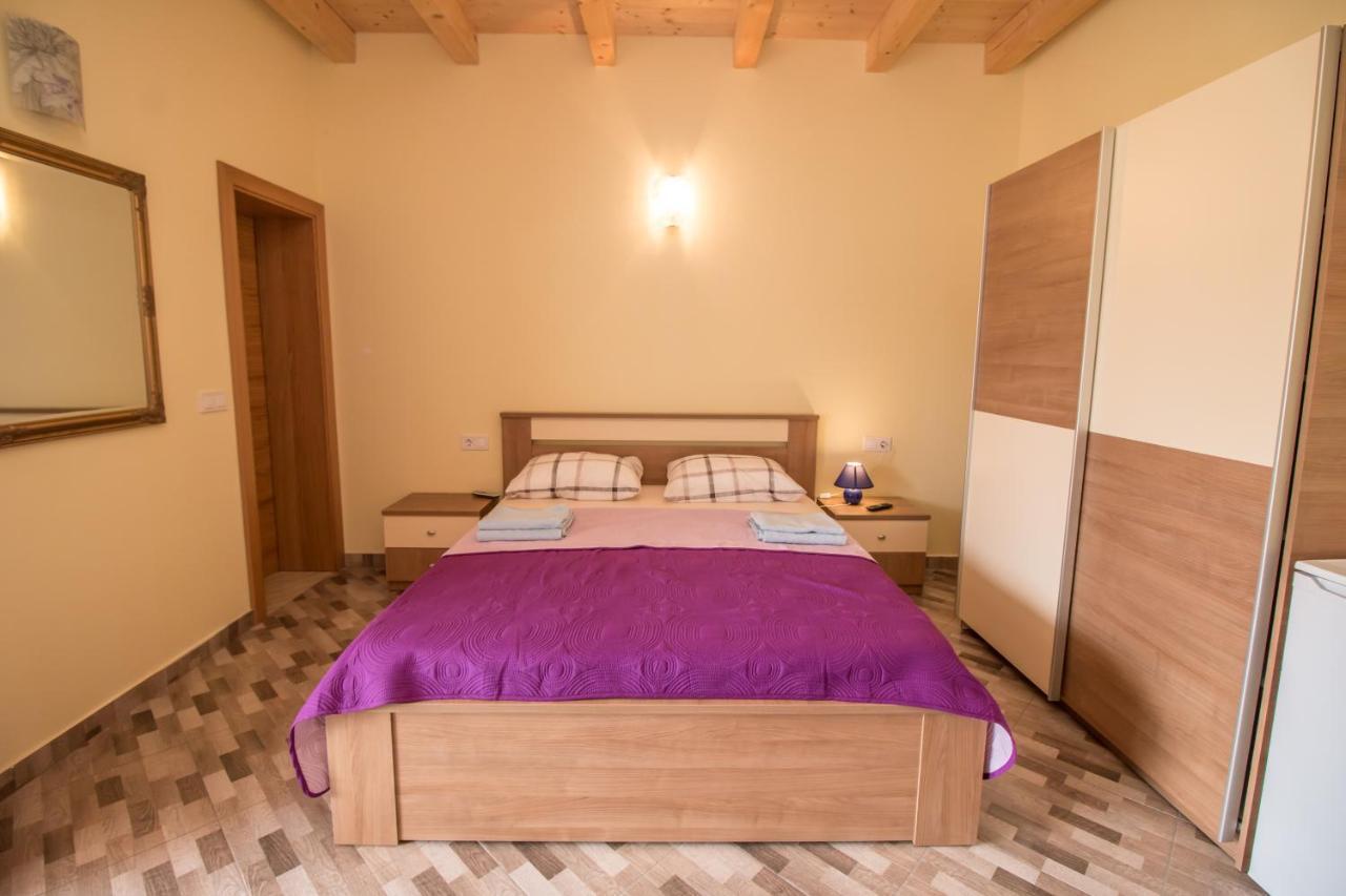 Nice Place Rovinj Exterior photo